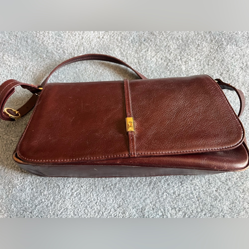 Vintage Etienne Aigner Burgundy Leather Shoulder Bag with Gold Accent